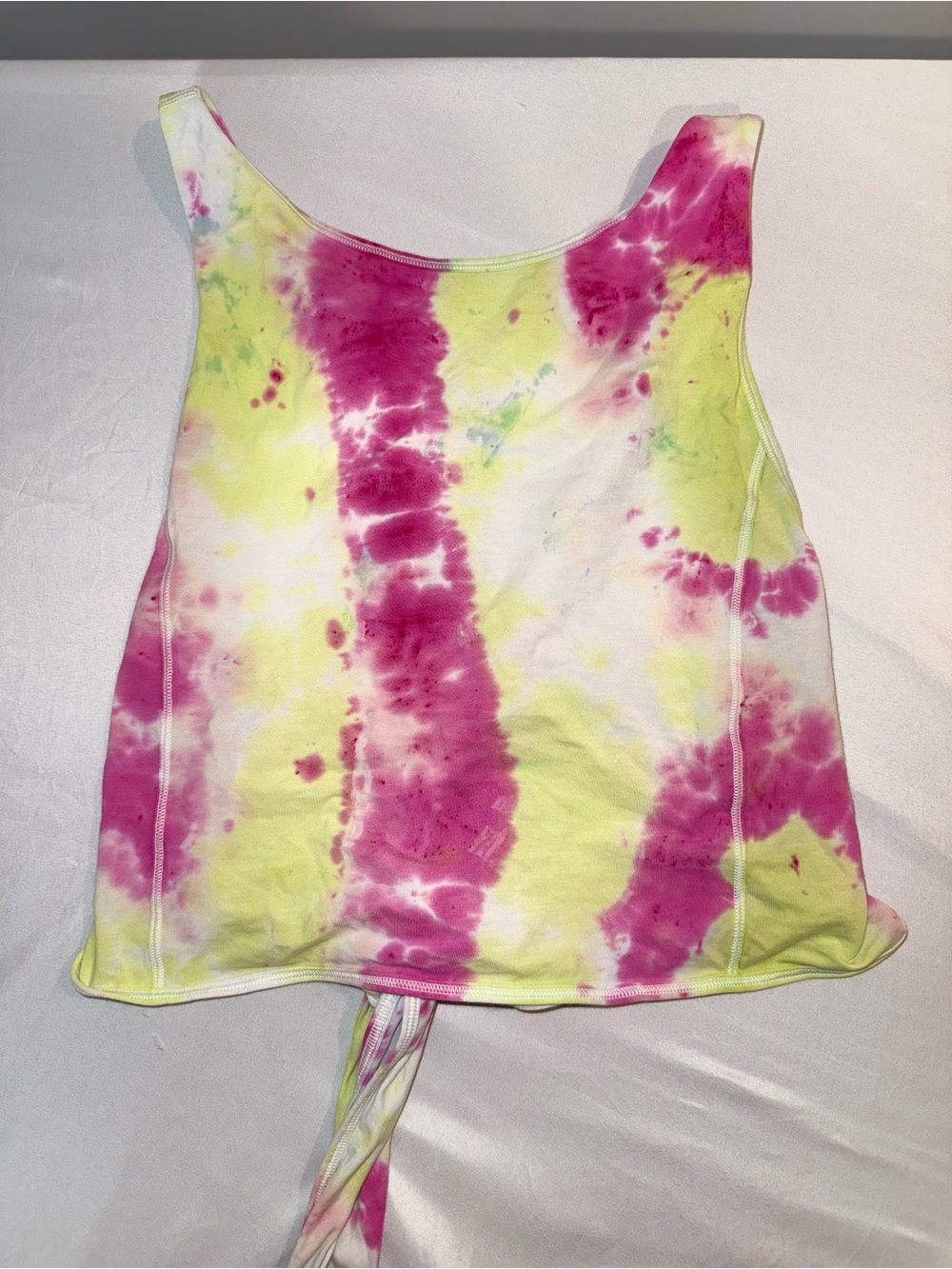 lululemon athletica Women Tie-Dye Crop Tie Knot Tank Top in Pink/Yellow Small